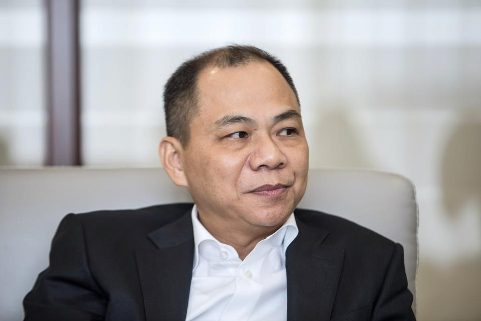 vingroup reports a 60 drop in earnings after relinquishing control of major retail chain