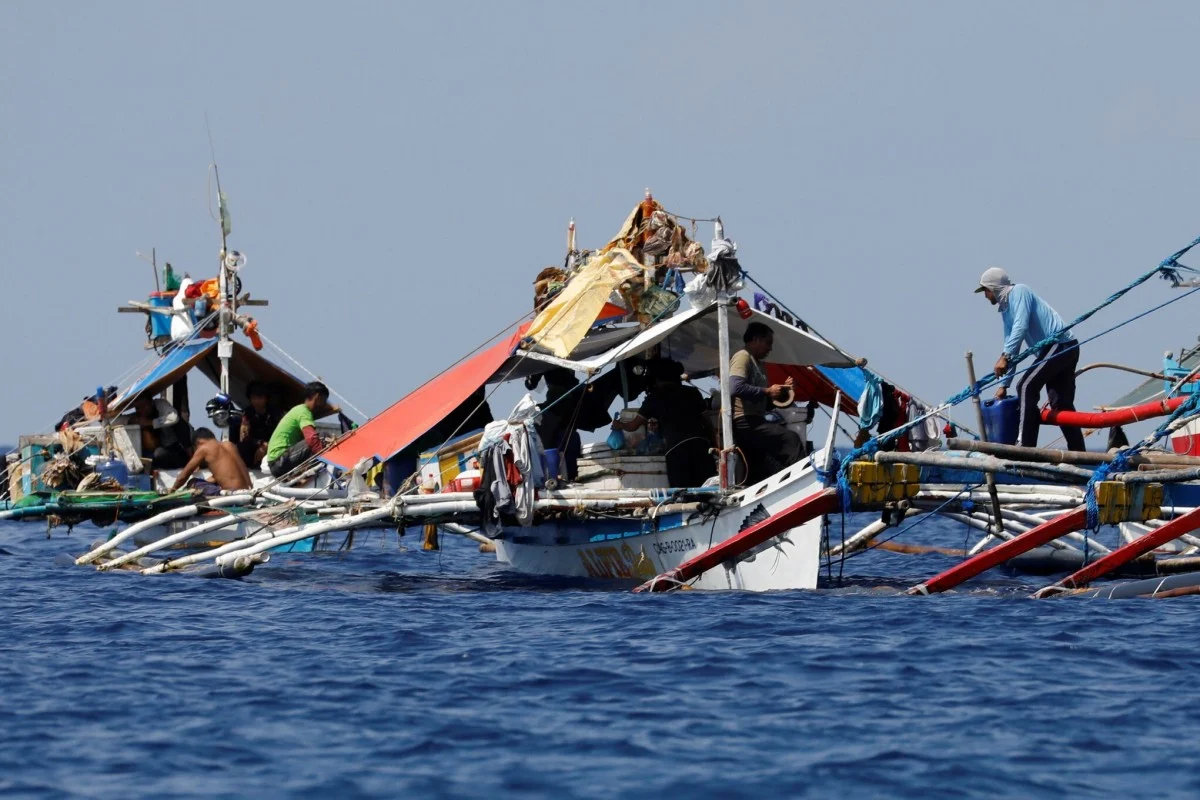 Bien Dong Sea: Philippines protests against China's illegaly fishing seizures.