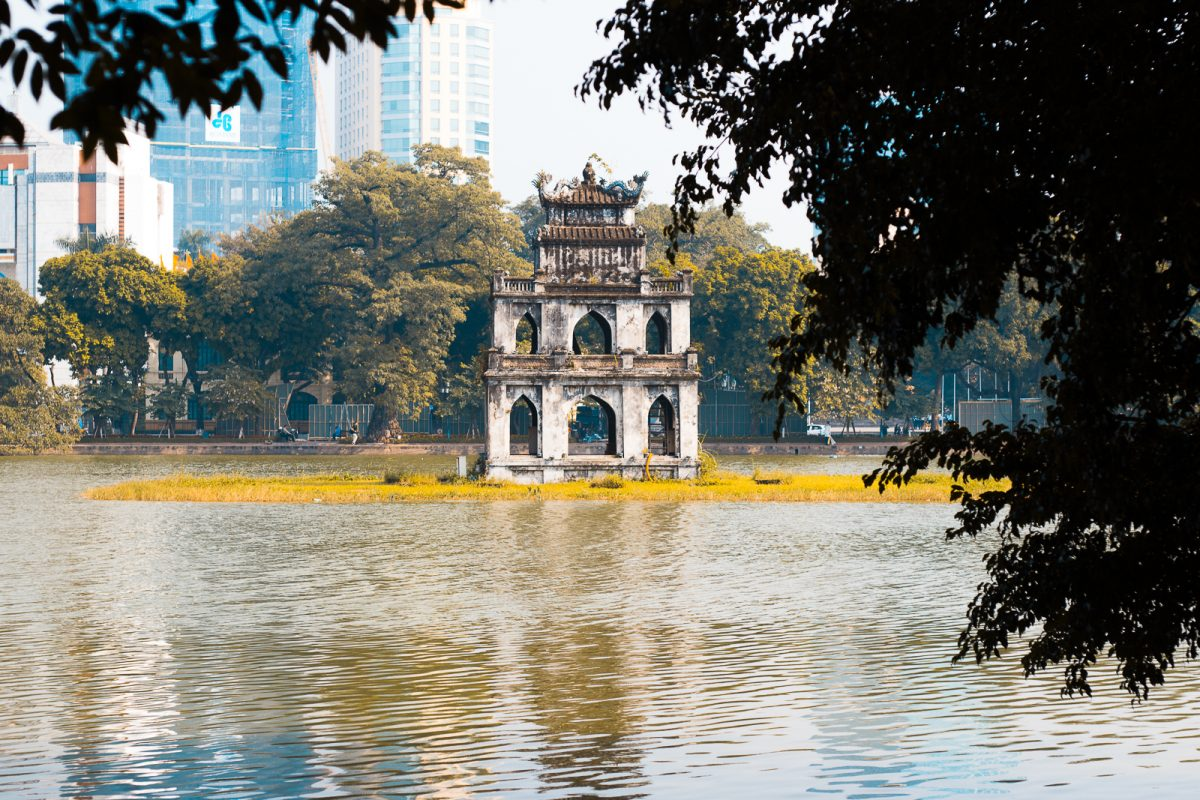 Vietnam on top best countries for traveling alone 3328 hn
