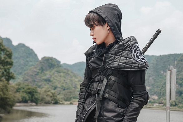 vietnamese singer jack wins asian television awards with enjoyable video