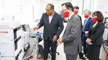 Vietnam-India Find Science and Technology Cooperation Indispensable and Advantageous