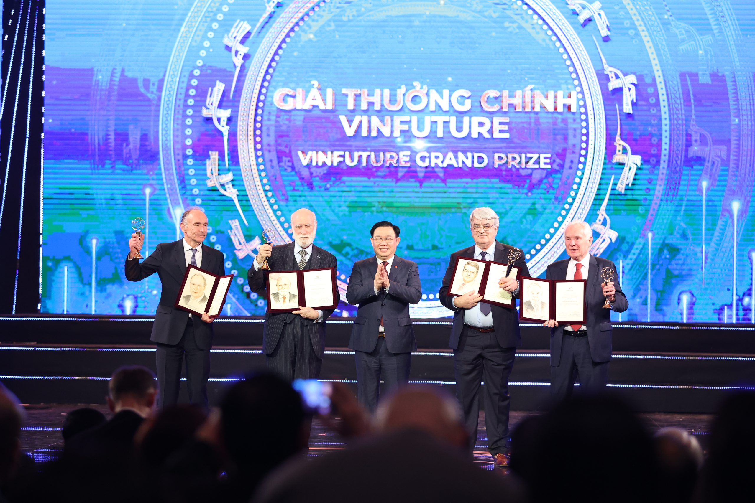 VinFuture foundation officially calls for nominations for the 2023 season