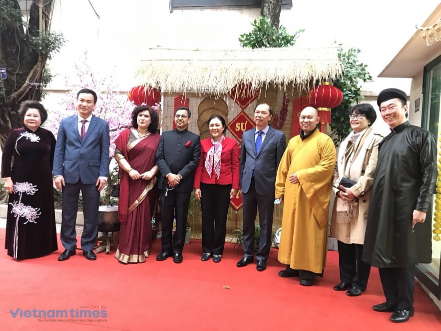 Embassied to Jointly Celebrate Festivals and the 50th Anniversary of Vietnam - India Diplomatic Relations