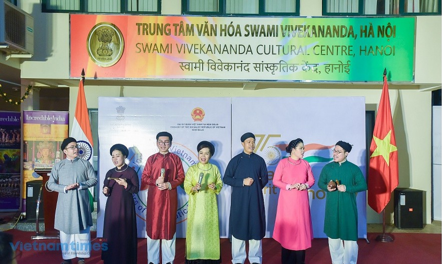 Embassied to Jointly Celebrate Festivals and the 50th Anniversary of Vietnam - India Diplomatic Relations