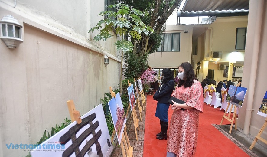 Embassied to Jointly Celebrate Festivals and the 50th Anniversary of Vietnam - India Diplomatic Relations