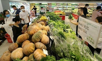 Hanoi supermarkets are able to meet people's goods demand even covid 19 cases increasing