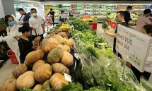 hanoi supermarkets are able to meet peoples goods demand even covid 19 cases increasing