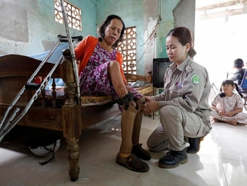Wonder Women in real life - ‘landmine girls’ who clear Vietnam’s underground unexploded bombs