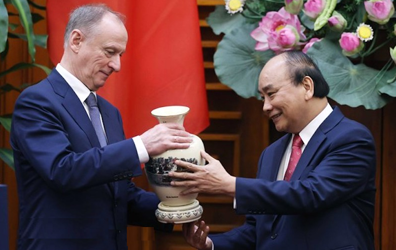 Security defence cooperation key to Vietnam – Russia partnership: Top leader