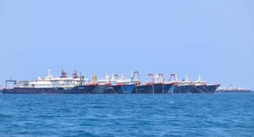 Philippines sends fighter aircraft over Chinese vessels in South China Sea