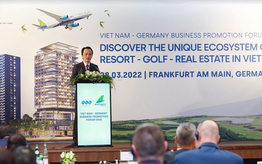 Mr. Dang Chung Thuy – The representative of Vietnam Embassy in Germany