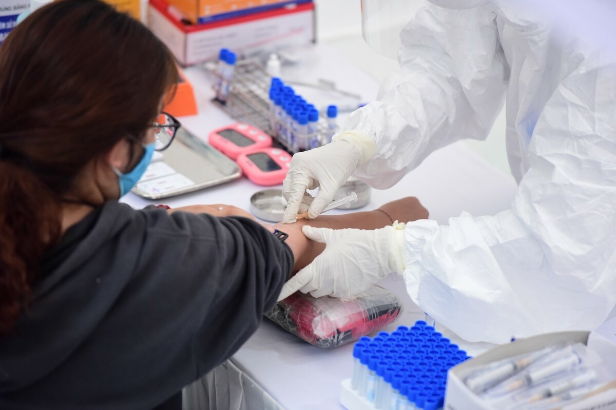 Hanoi first rapid mass testing for Covid-19 implementation started