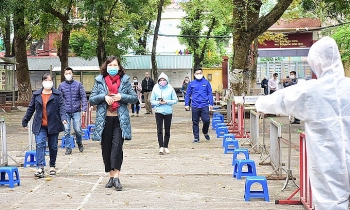 Hanoi first rapid mass testing for Covid-19 implementation started