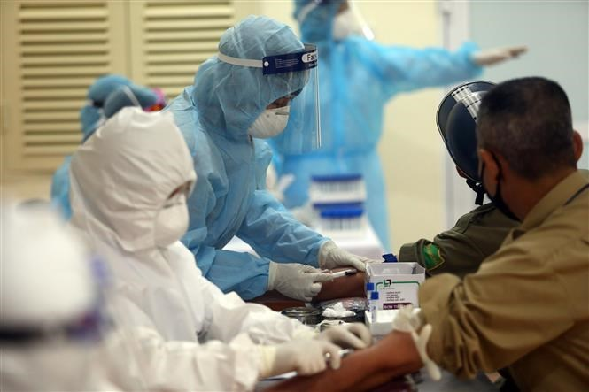 rapid covid 19 tests conducted to hanoi wholesale markets