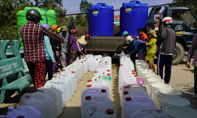record drought and salinity with desperate fresh water shortage mekong delta crying for help