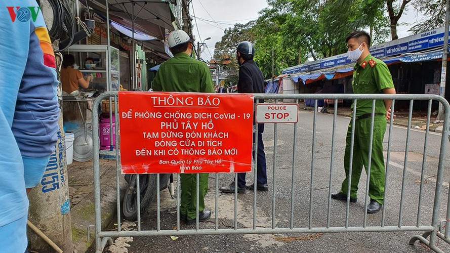 pictures of worship places on first day of social distancing easing