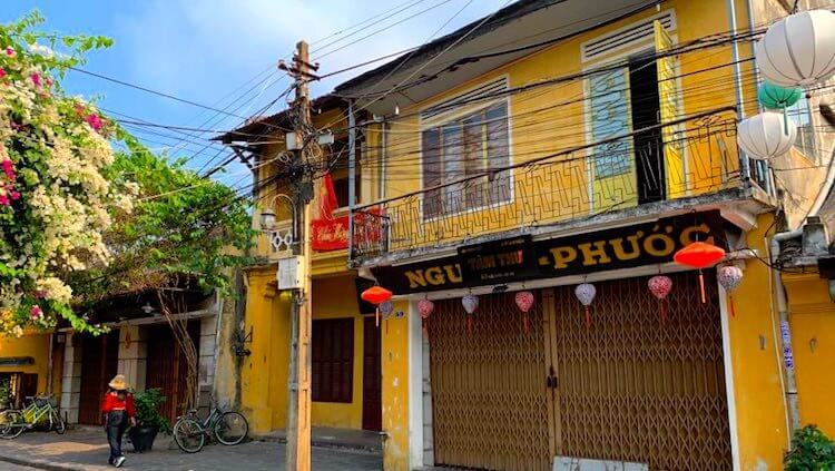 cristiano ronaldo vietnam is developing its economy like his football playing