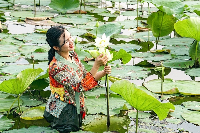The Embassy of Bulgaria funds a Vietnamese project of Lotus, an opportunity for rural women's development