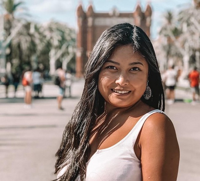 Searching for One's Mother While Sick: The Story of a Daring French-Vietnamese Woman