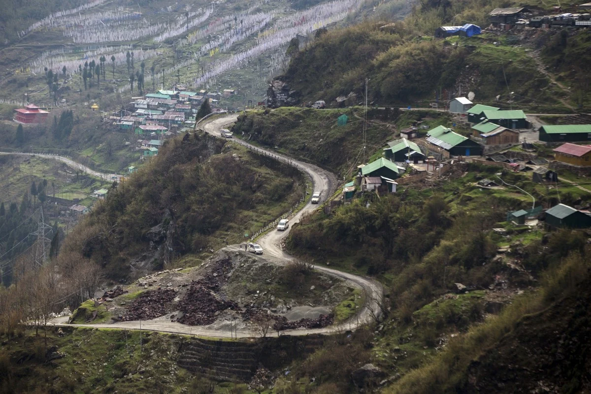 clash between indian and chinese soldiers in cross border