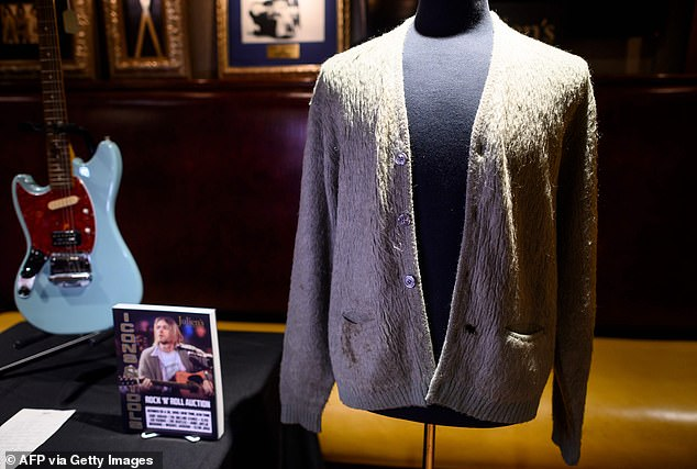 generation x icon and nirvana frontman kurt cobains unplugged guitar to garner 1 mn at auction