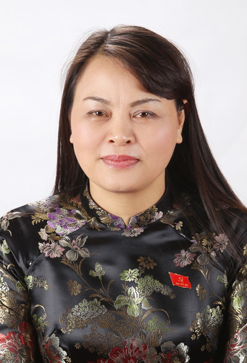 portraits of eight female secretaries of provincial party committees