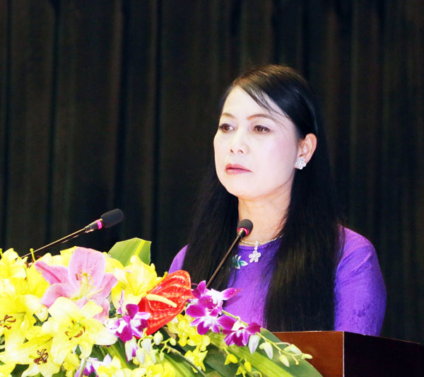 portraits of eight female secretaries of provincial party committees