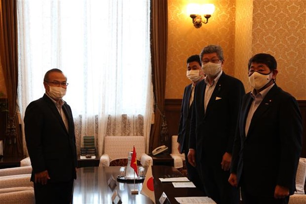 Japan's top leaders praise Vietnam’s COVID-19 fight