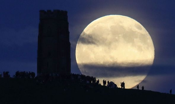 Strawberry Moon 2020 comes on June 5 and gives fabulous opportunities to moon-gazers