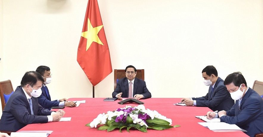Government Leader Suggests AstraZeneca Speed up Vaccine Delivery to Vietnam