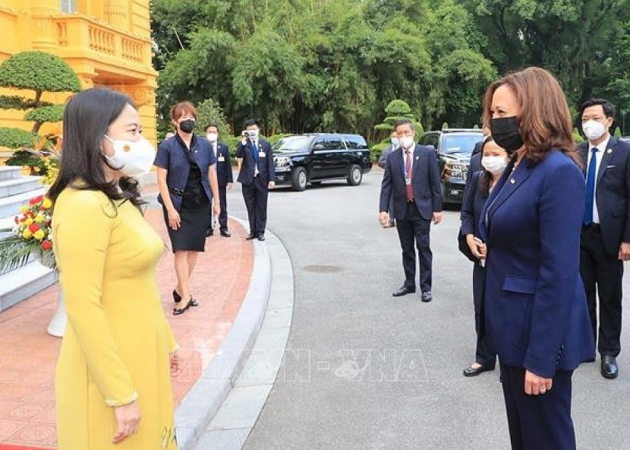 US Vice President Reaffirms US Commitment to Support Vietnam in COVID-19 Fight