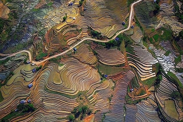 Photo of Tam Giang Lagoon Wins First International Photo Awards