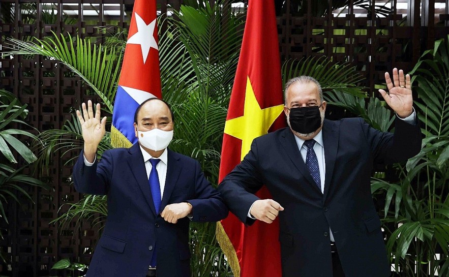 State President Phuc meets with Cuban Prime Minister in Havana