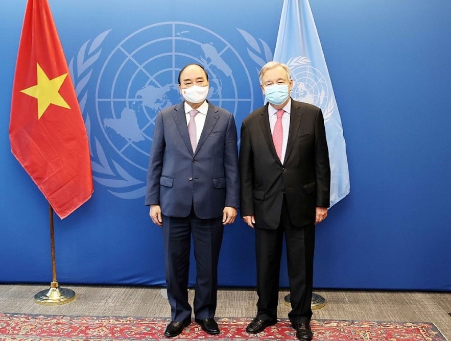 President Nguyen Xuan Phuc meets with the Secretary-General of the United Nations 