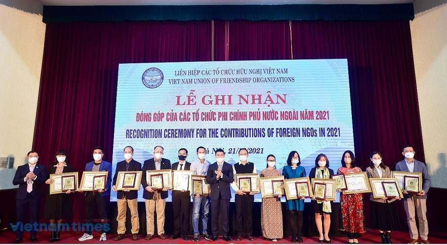 VUFO Honors 49 Foreign NGOs for Outstanding Performance in 2021