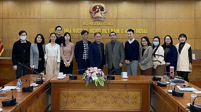 Training Session on Overseas Vietnamese Mobilization Launched