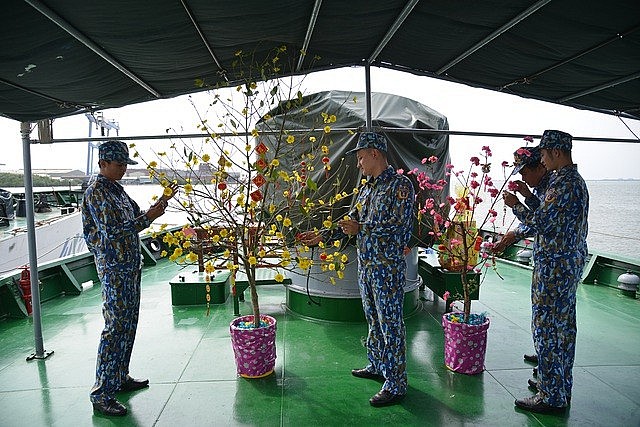 Vietnam's Coast Guard Celebrates Tet on the High Seas