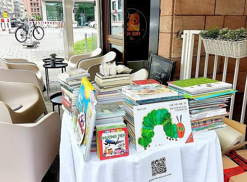 Vietnamese Bookstore for People Far From Home
