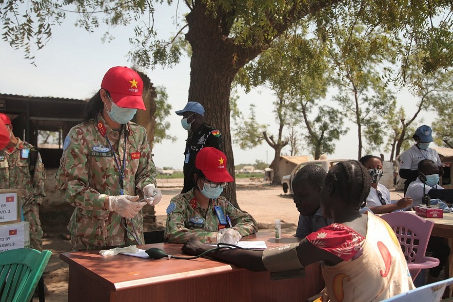 Vietnamese 'Blue Beret' Soldiers Support South Sudanese Prisoners