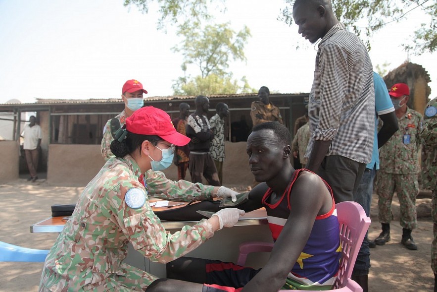 Vietnamese 'Blue Beret' Soldiers Support South Sudanese Prisoners