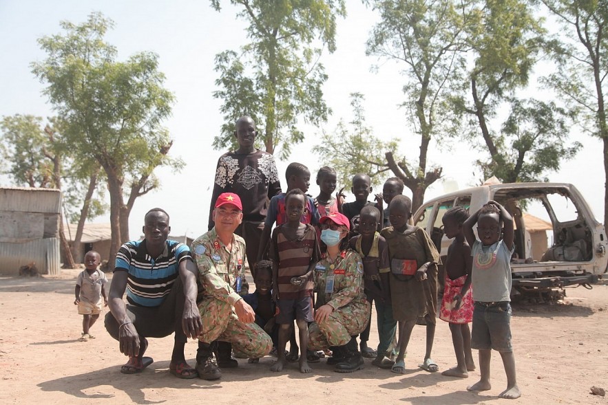 Vietnamese 'Blue Beret' Soldiers Support South Sudanese Prisoners