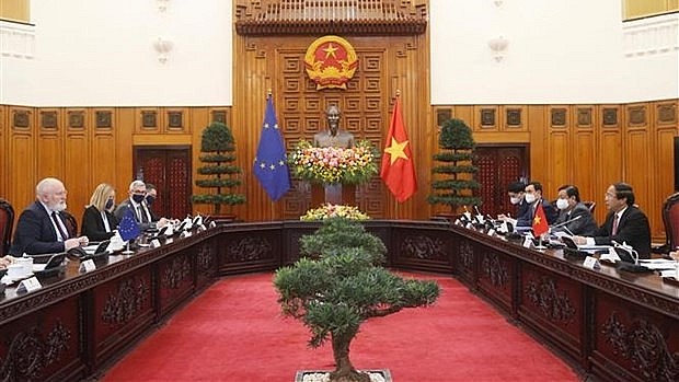 At the talks between Executive Vice President of the European Commission (EC) Frans Timmermans and Deputy Prime Minister Le Van Thanh. Photo: VNA