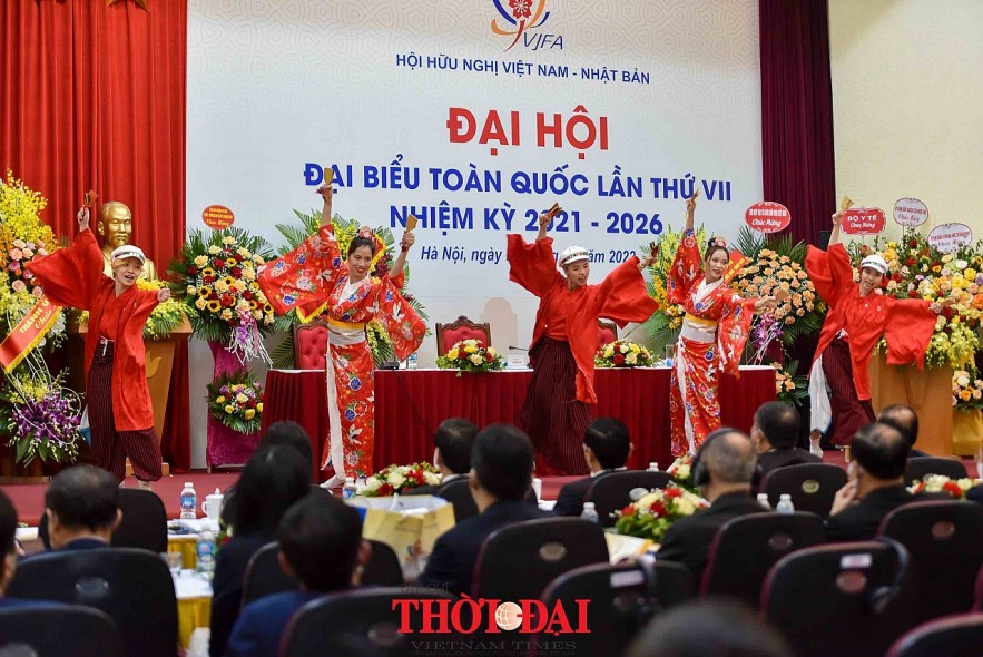 Strengthening Friendship Between People of Vietnam and Japan