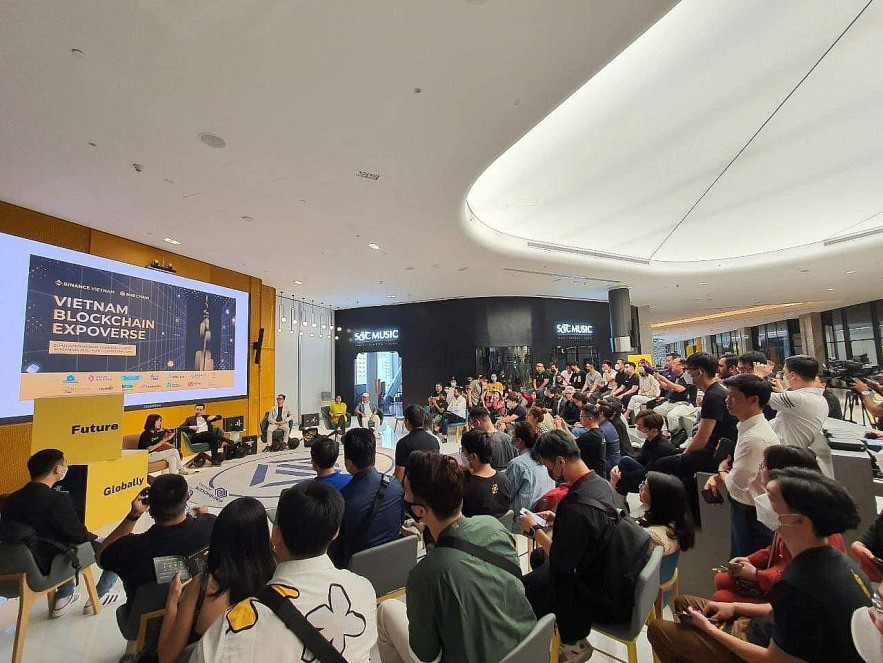 Vietnam Blockchain Opens Up Opportunities and Challenges