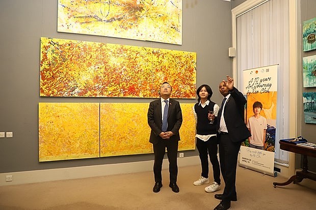 'Vietnamese Days in UK' Impresses British Audiences