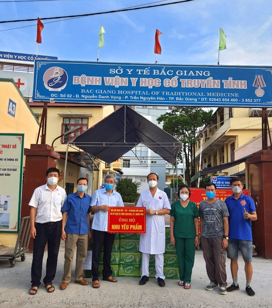 Vietnam Times and benefactors support Bac Giang battle against Covid-19