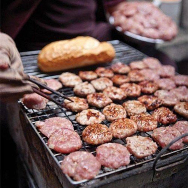 The banh mi honored as world’s best street food by US magazine