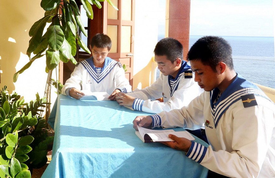 Reading Culture in Truong Sa (Spratly)