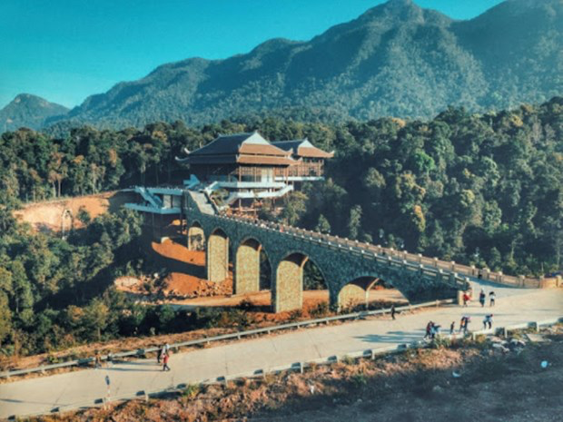 Tay Yen Tu complex, a popular tourist destination in Bac Giang. (Photo: baobacgiang.com.vn)