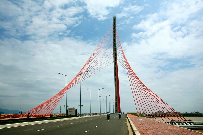 4 Incredible Bridges in Da Nang